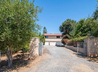 2530 3/4 Foothill Dr, Vista, CA 92084