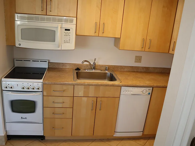 700 W University Dr #231 — Photo 13