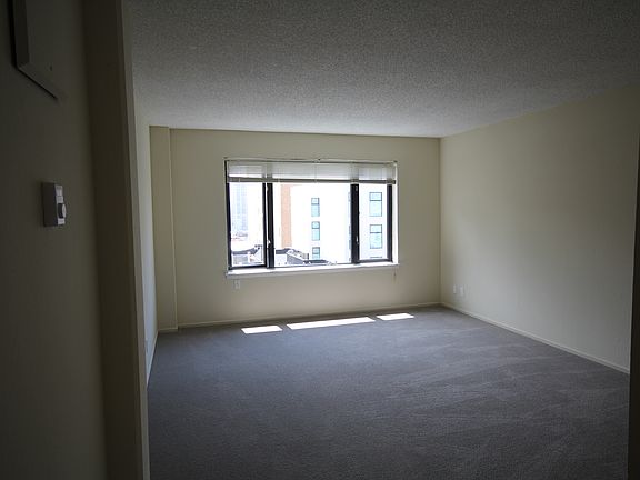 4th image of 1253 Bush St APT 406