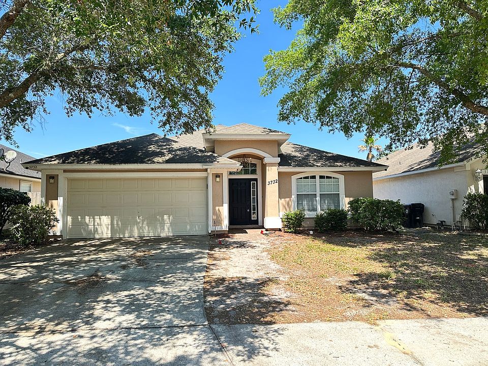 1st image of 3732 Briar Ln