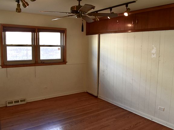 4th image of 7819 Menard Ave