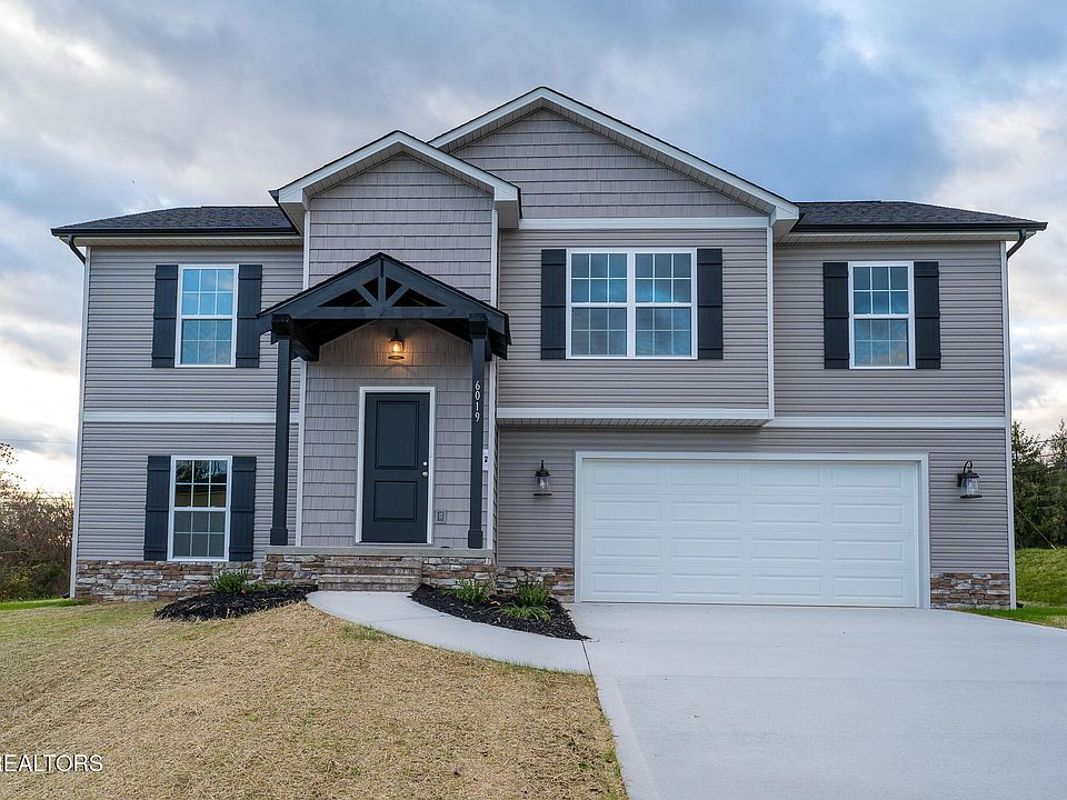 1st image of 6019 Memory Ln