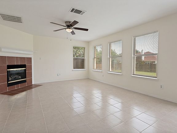 5th image of 218 Jacob Ct