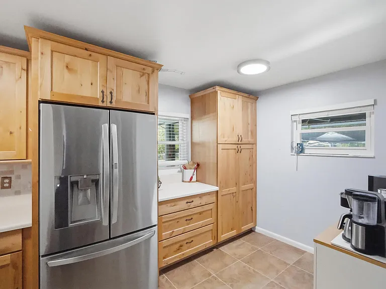 521 W Lutz Lake Fern Rd — Photo 11