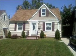 20601 Hillgrove Ave, Maple Heights, OH 44137