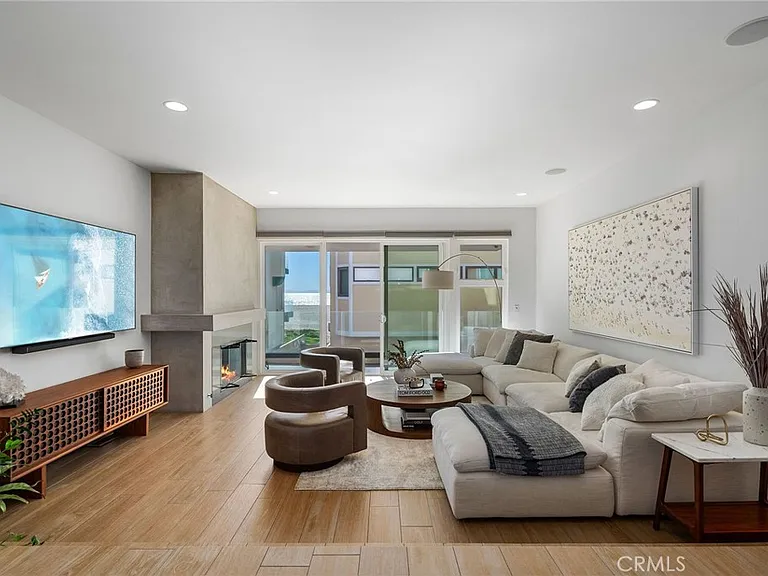 73B Surfside Ave — Photo 11