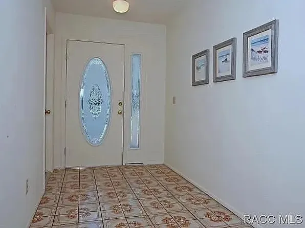 3 Moser Ct S, Homosassa, FL 34446