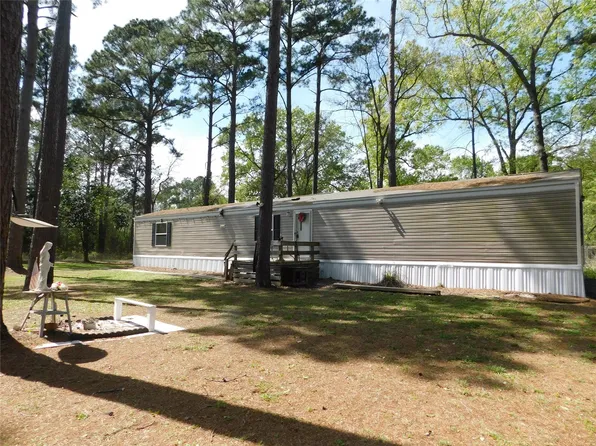 360 Aaron Ave, Livingston, TX 77351
