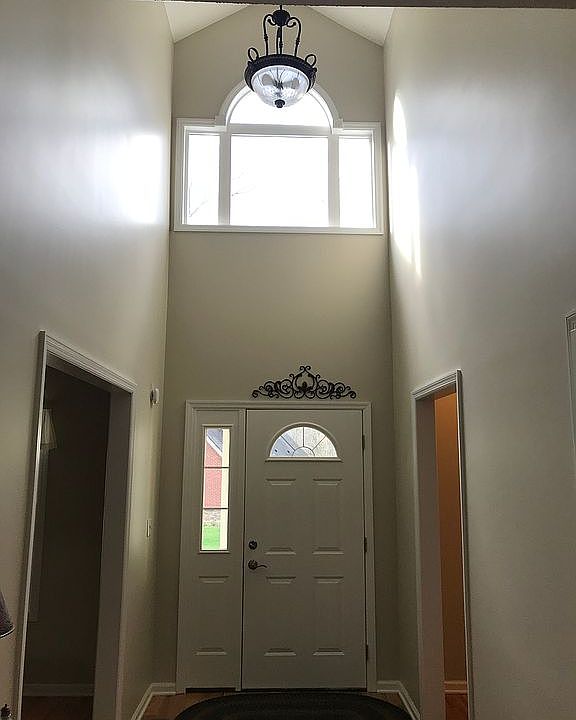 1st image of 414 Lawndale Ct