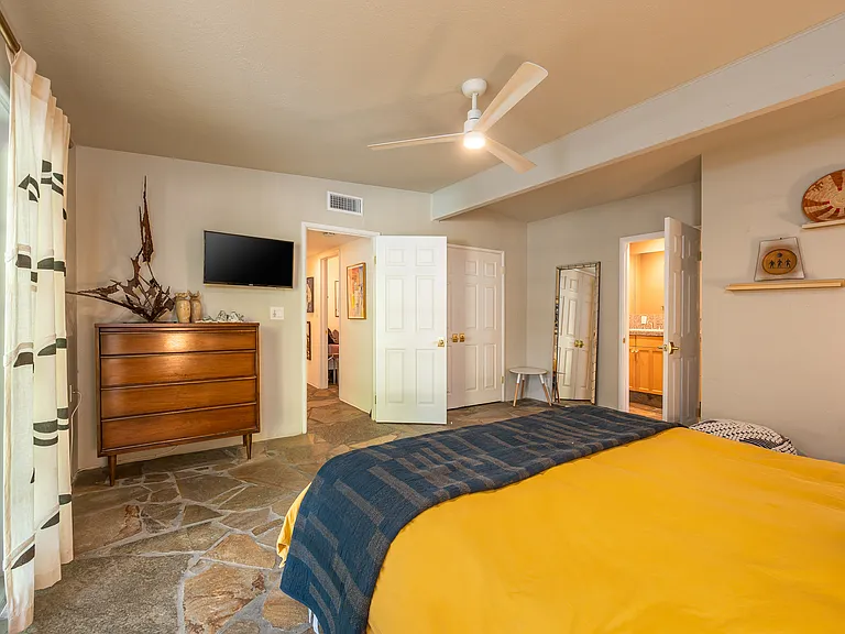 2070 N Whitewater Club Dr — Photo 24