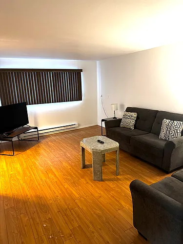37 Moore St Photo 1