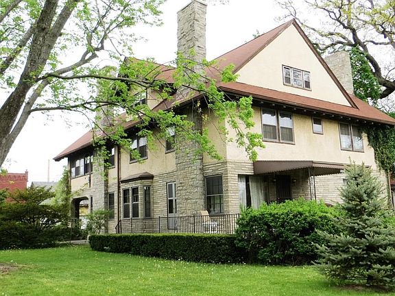 5th image of 1570 Hawthorne Park