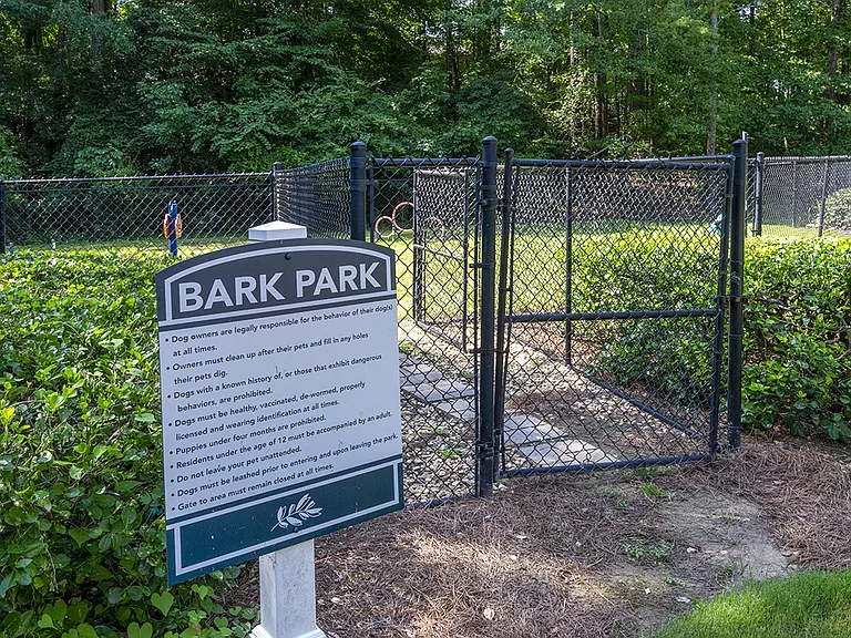Dog Park - Wynnwood Vinings Apartments