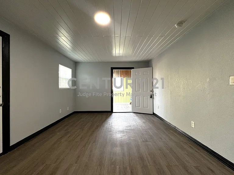 5205 Calloway St #B — Photo 5