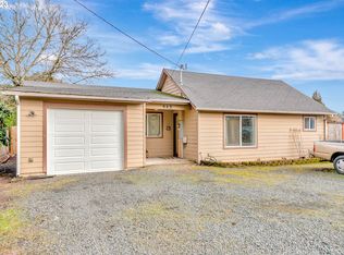 945 54th St, Springfield, OR 97478