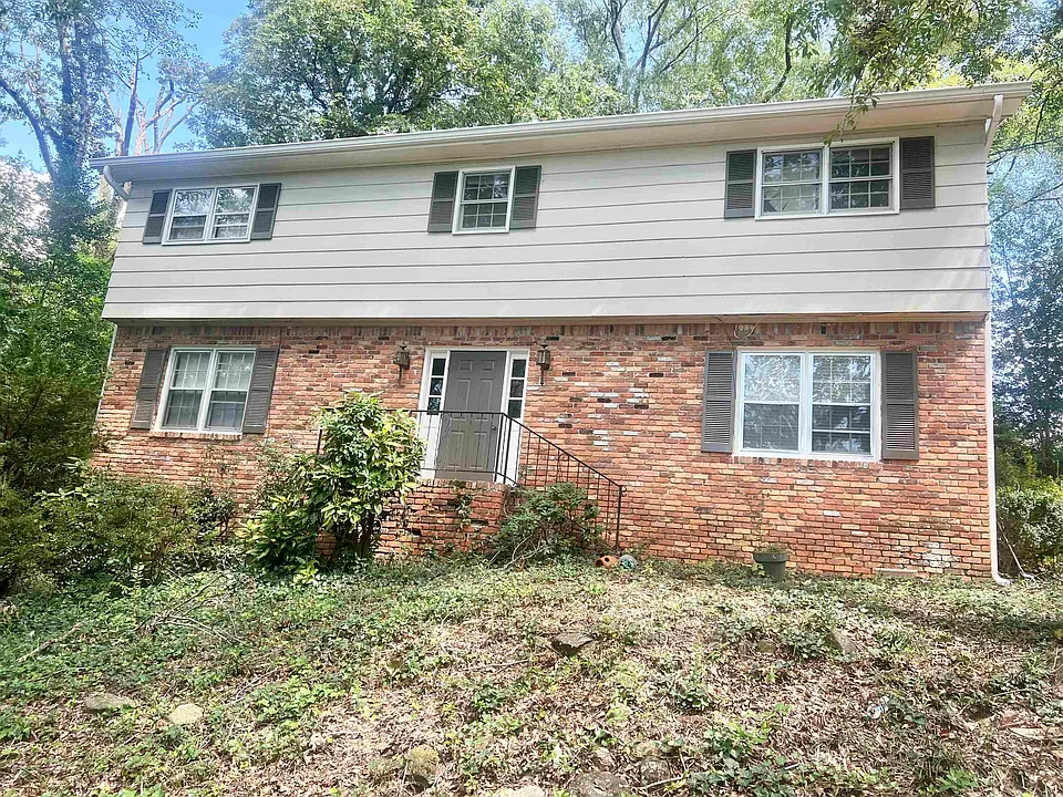 300 Springdale Dr