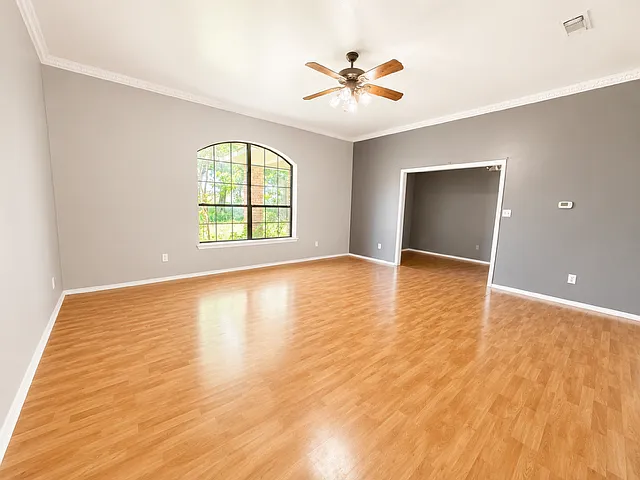 2 bed, 2792 sqft, $2,650 — Photo 4