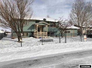 423 7th St, Mountain View, WY 82939