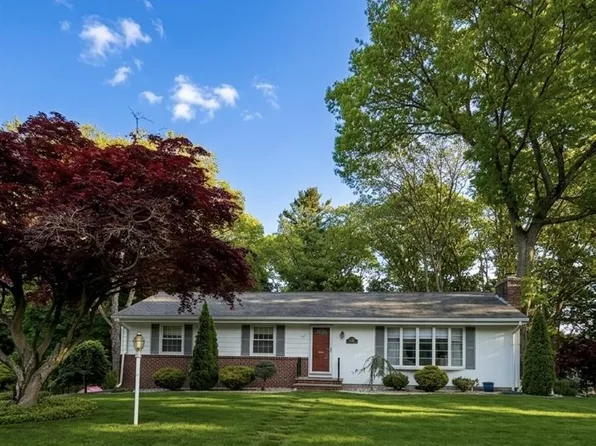198 Northbridge Ave, Warwick, RI 02886