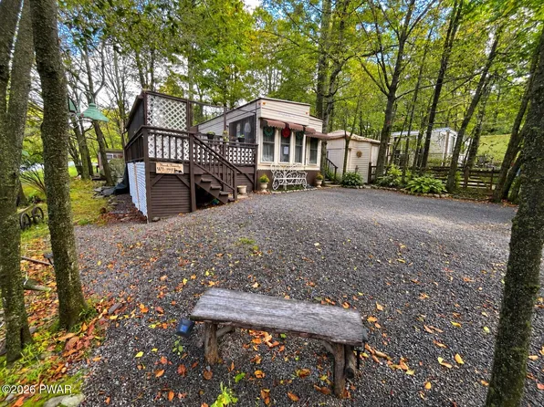 Wl 907 Stag Ct, Moscow, PA 18444