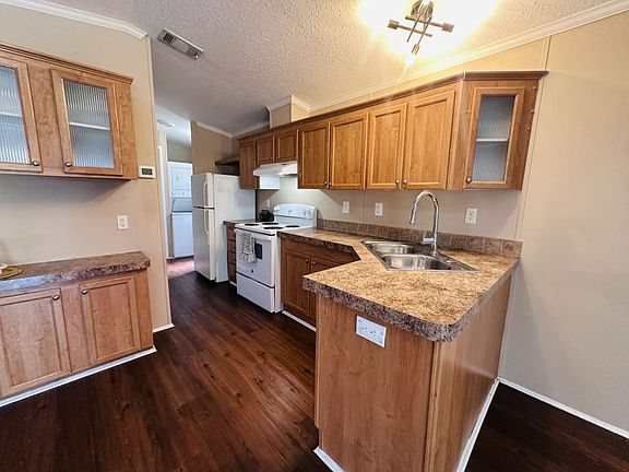 4th image of 6711 NW 30th St #493