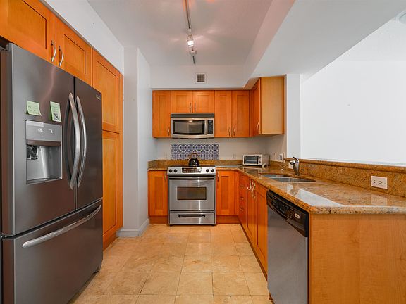 RE Duo West, apt. 204-5