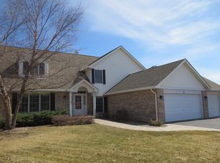 6 Regal Ct, Algonquin, IL