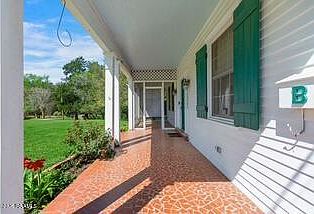 5th image of 510 2nd St