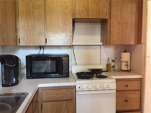 4th image of 219 Finley Ave