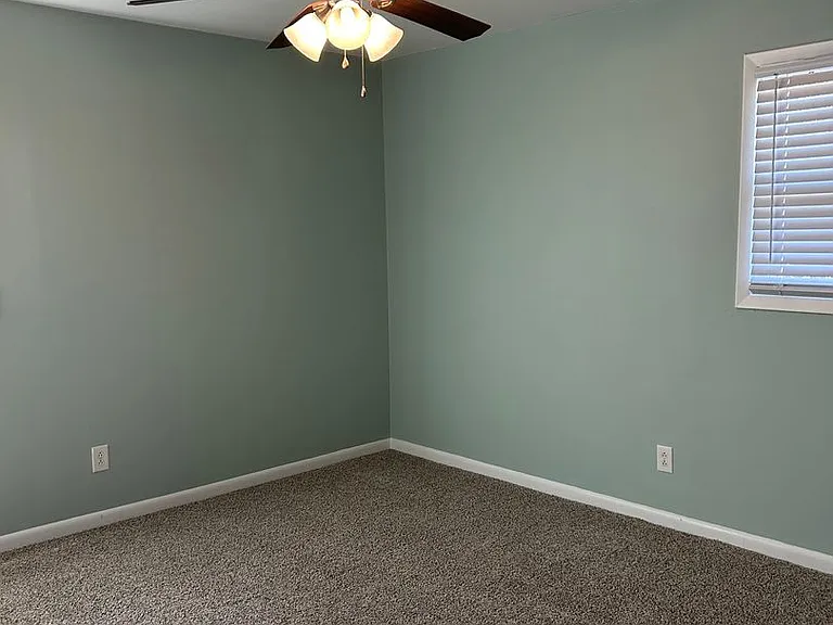 103 W Emerald Dr — Photo 15