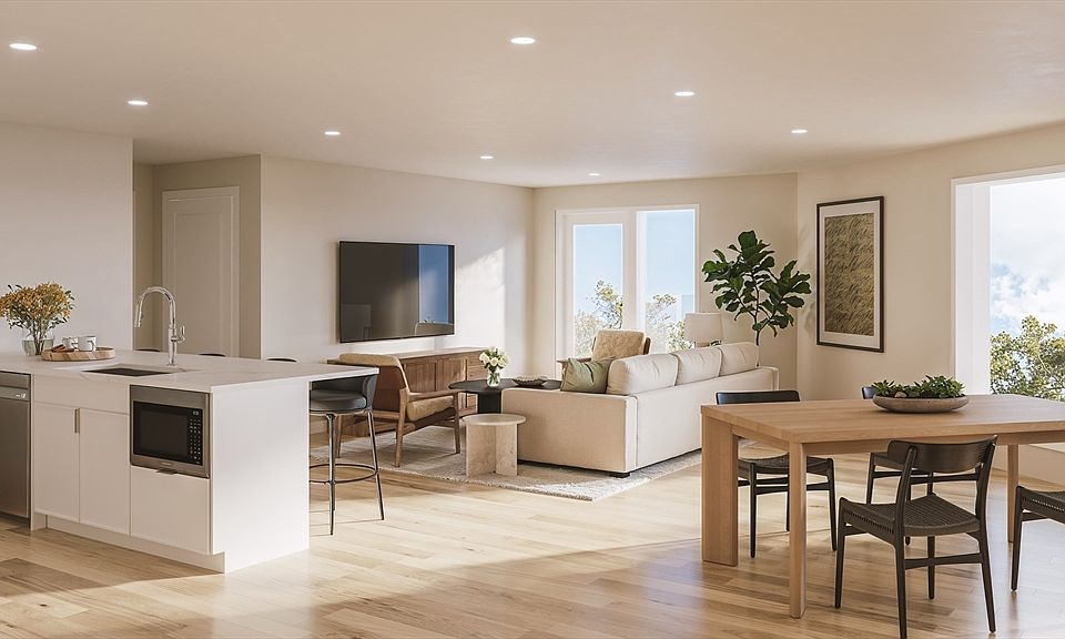 1st image of 440 Granite Ave #304