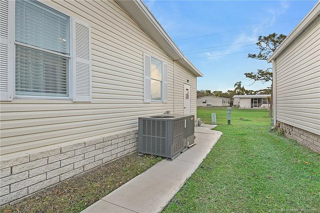 2 bed, 2.0 bath, 1150 sqft, $1,750 — Photo 4