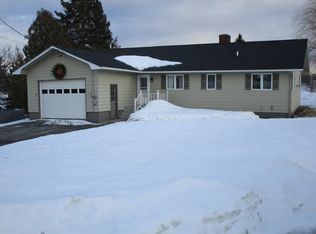 18 Turner St, Mapleton, ME 04757