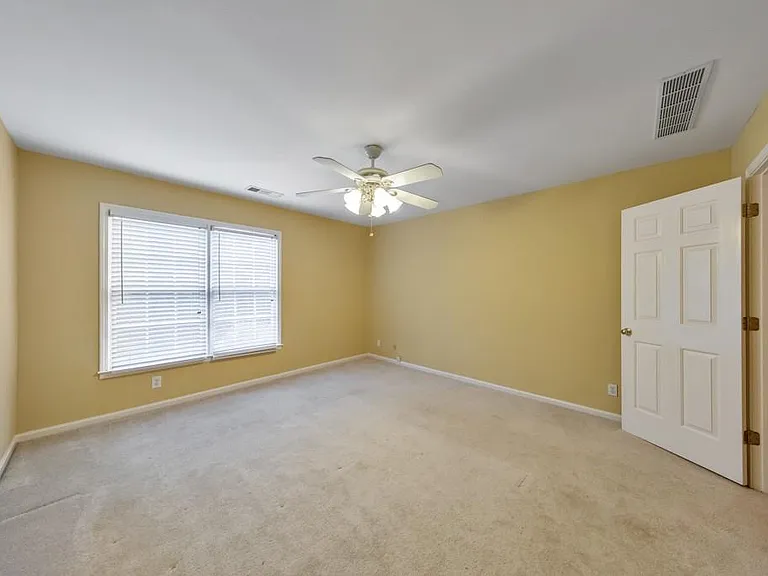 5321 Edgerton Dr — Photo 36