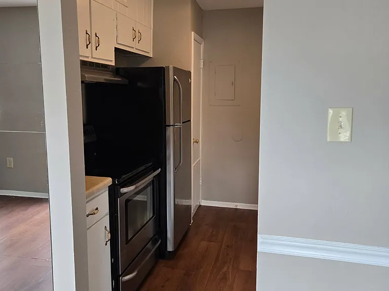 900 Mountain Creek Rd #B29 — Photo 2