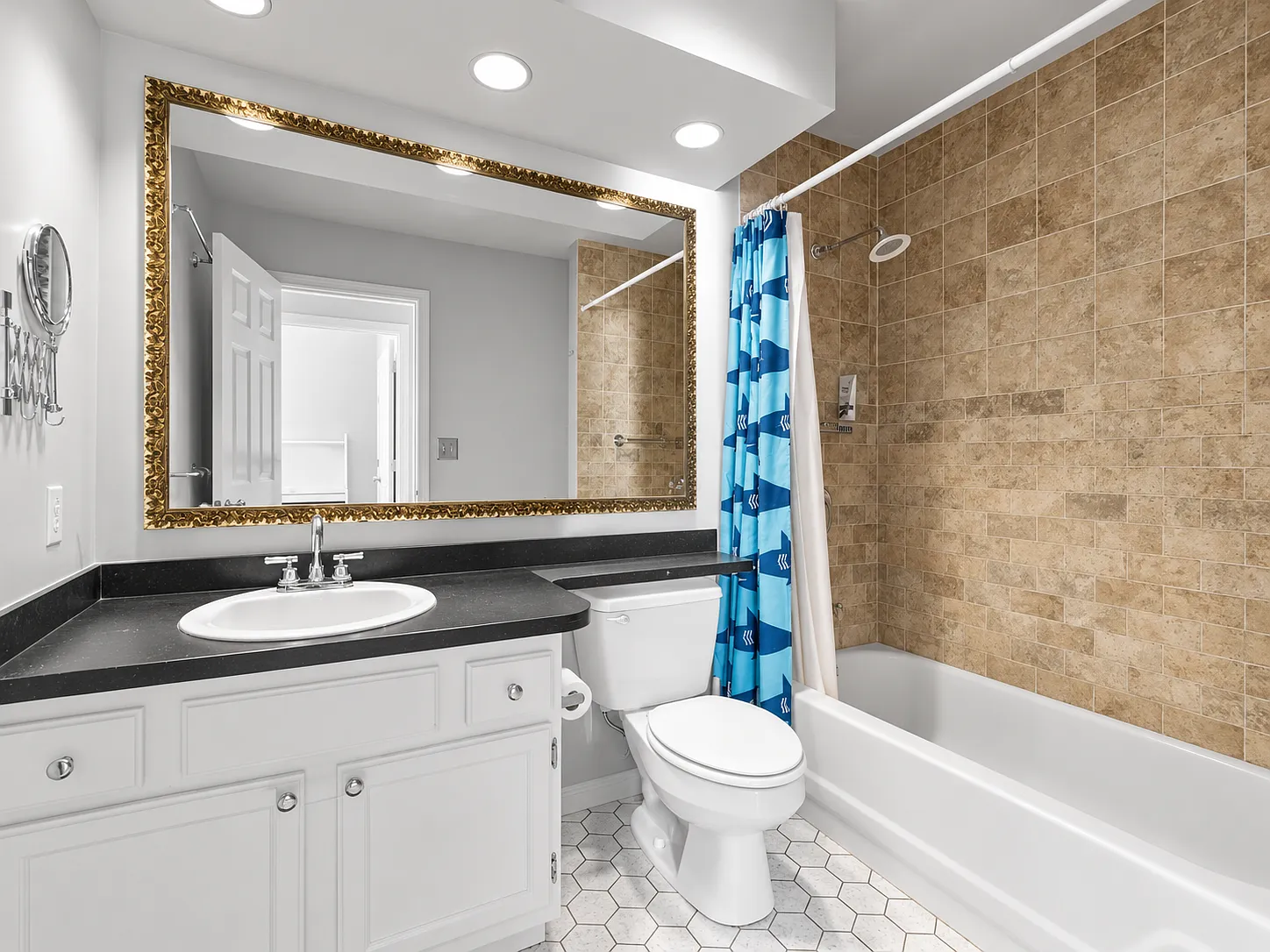 2 bed, 752 sqft, $3,900 — Photo 4