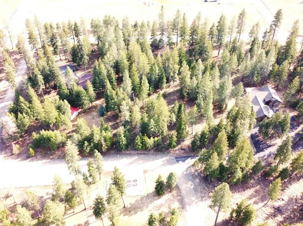 48 Quiet Pl, Moyie Springs, ID 83845