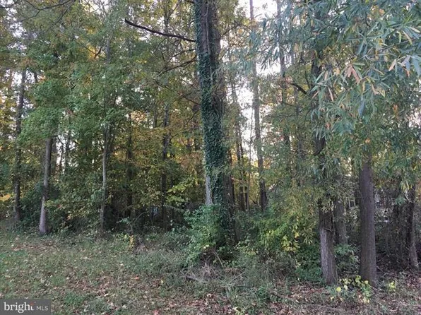 9931 Park St, Glenn Dale, MD 20706