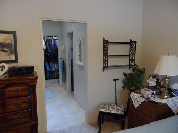 Mstr Bath & Closet