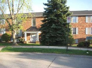 604 Bonnie Brae Dr, Coraopolis, PA 15108