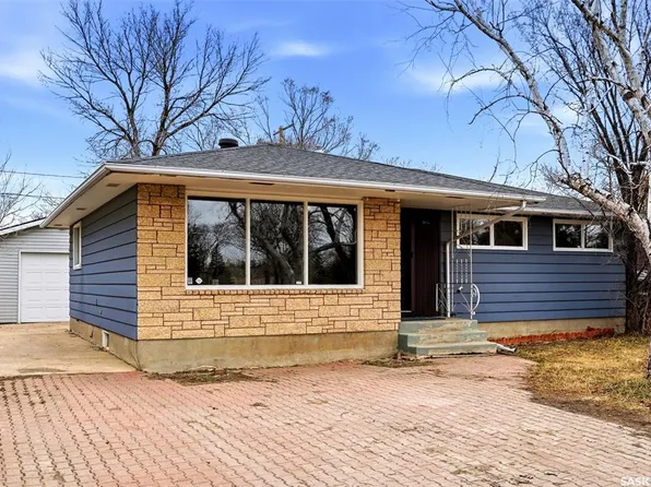 3814 25th AVENUE, Regina, SK S4S 1L9