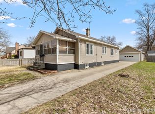 2304 Camden Ave SW, Wyoming, MI 49519