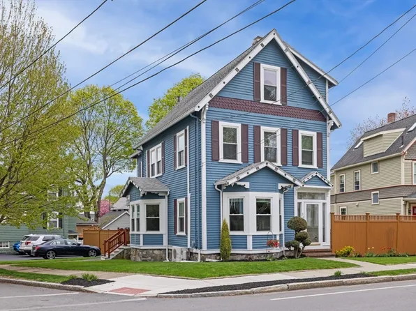 349 Washington St, Melrose, MA 02176