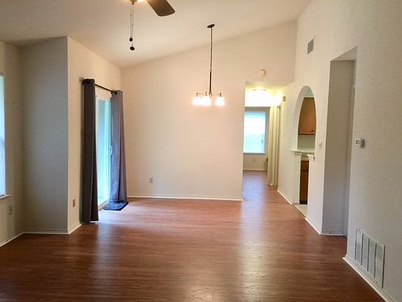 2nd image of 1419 Dominique Dr