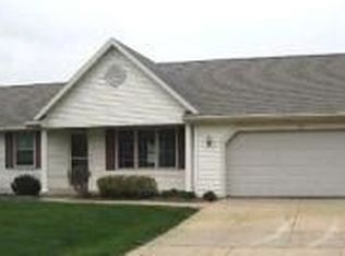 530 Superior Rd, Green Bay, WI 54311