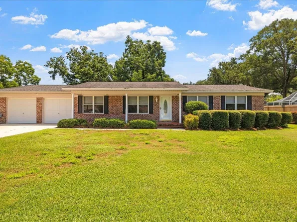 1941 Queenswood Dr, Tallahassee, FL 32303
