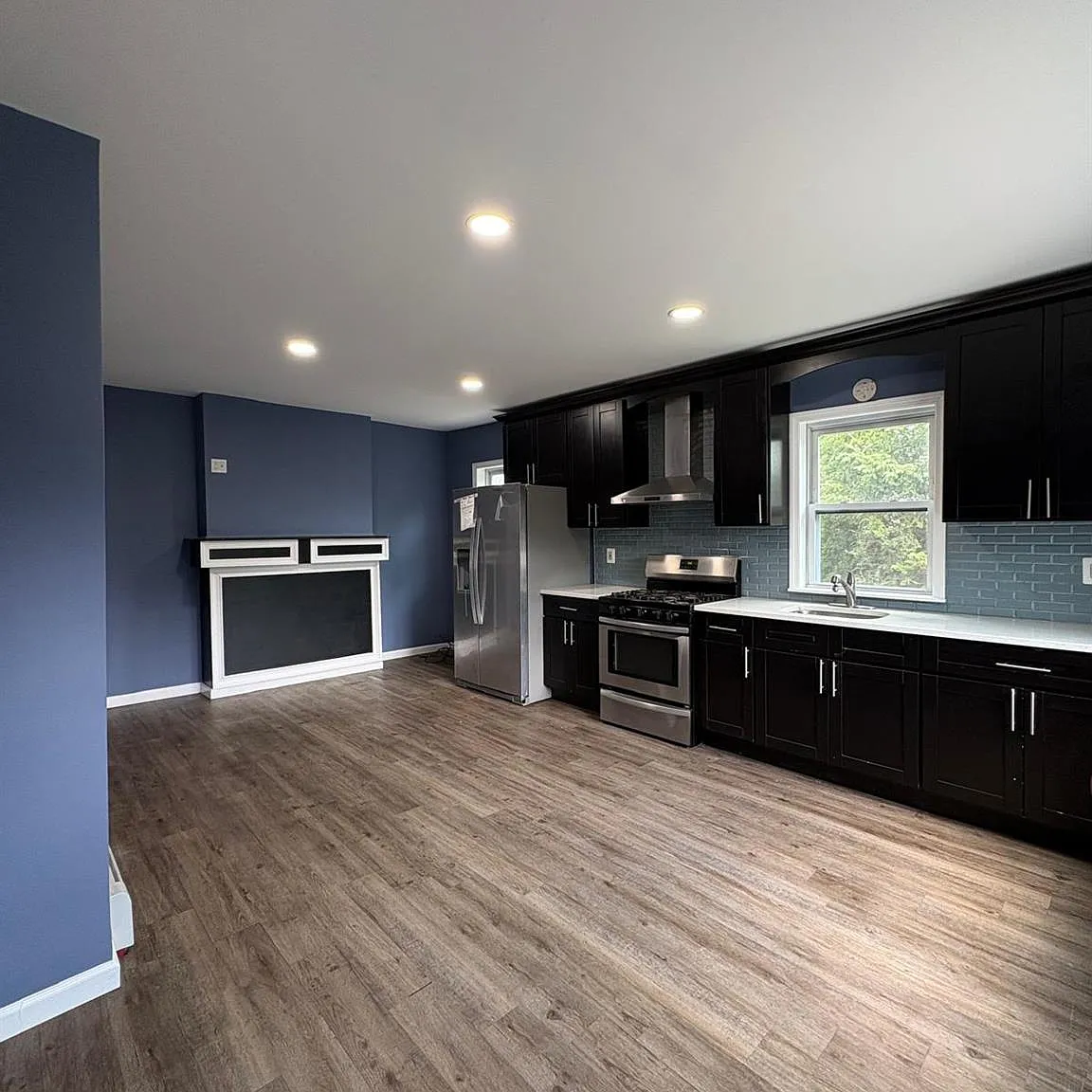 3 bed, 1.0 bath, 2080 sqft, $3,500 — Photo 1