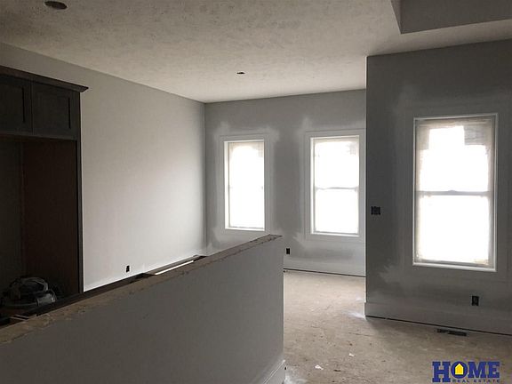 4th image of 1620 N 52nd St