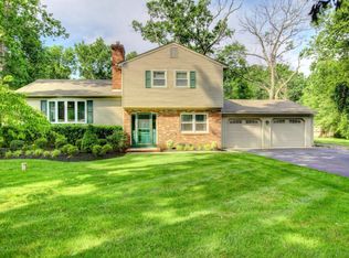 136 Manaqua Rd, Freehold, NJ 07728
