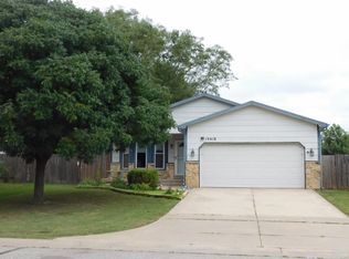 10418 W May Ave, Wichita, KS 67209